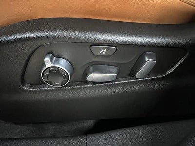 2022 Cadillac XT4 AWD 4dr Premium Luxury