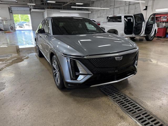 2024 Cadillac LYRIQ 4dr Luxury w/1SC