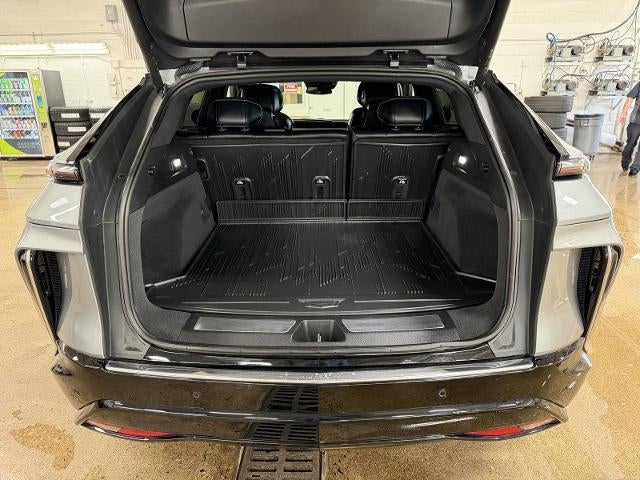 2024 Cadillac LYRIQ 4dr Luxury w/1SC