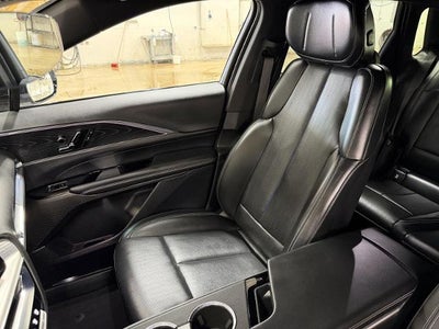 2024 Cadillac LYRIQ 4dr Luxury w/1SC