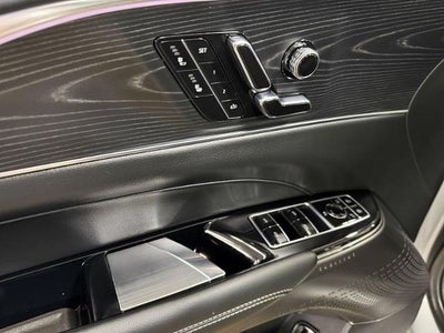 2024 Cadillac LYRIQ 4dr Luxury w/1SC