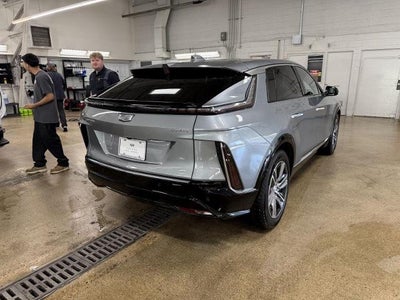 2024 Cadillac LYRIQ 4dr Luxury w/1SC