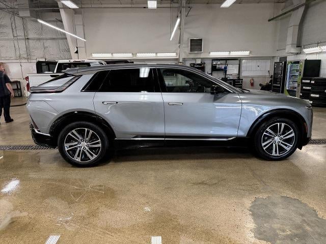 2024 Cadillac LYRIQ 4dr Luxury w/1SC