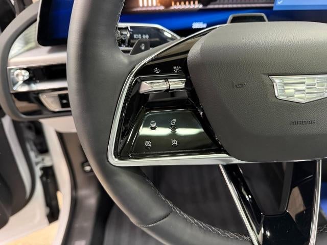 2024 Cadillac LYRIQ 4dr Luxury w/1SD