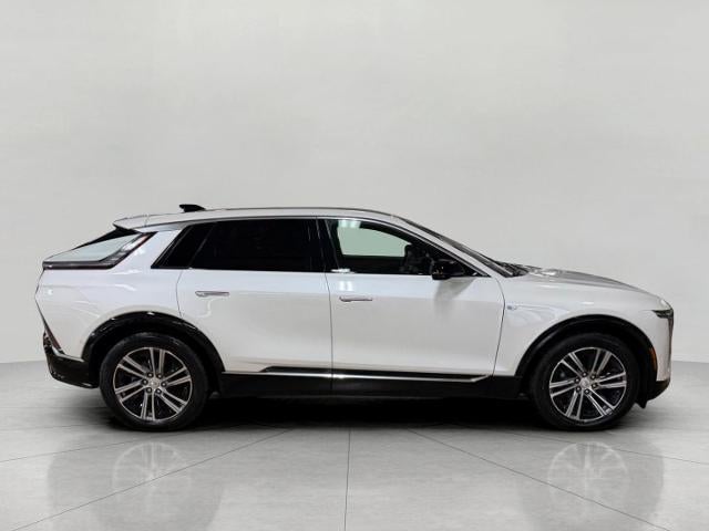 2024 Cadillac LYRIQ 4dr Luxury w/1SD