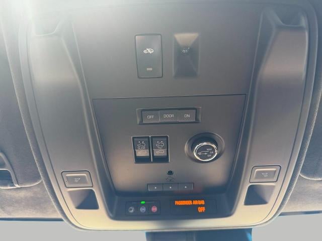 2017 Cadillac Escalade 4WD 4dr Platinum