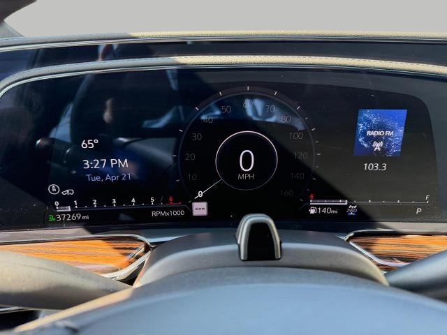 2023 Cadillac Escalade ESV 4WD 4dr Premium Luxury