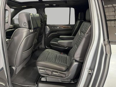2023 Cadillac Escalade ESV 4WD 4dr Sport Platinum