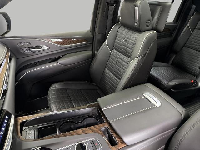 2023 Cadillac Escalade ESV 4WD 4dr Sport Platinum