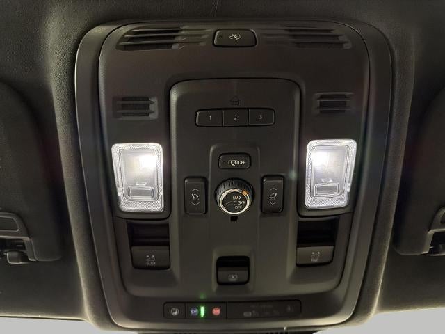 2023 Cadillac Escalade ESV 4WD 4dr Sport Platinum