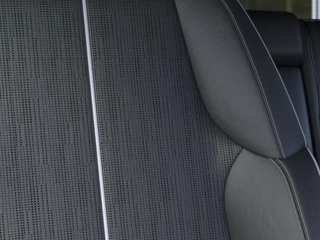 2025 Cadillac OPTIQ AWD 4dr Luxury w/1SE