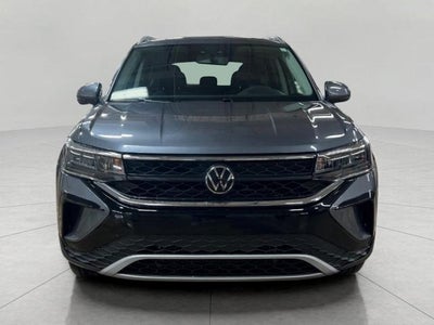 2022 Volkswagen Taos SE 4MOTION