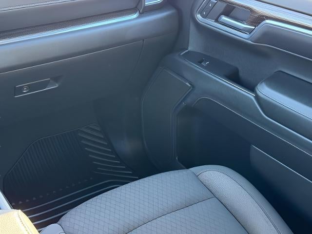 2024 Chevrolet Silverado 1500 4WD Crew Cab 147 LT w/2FL