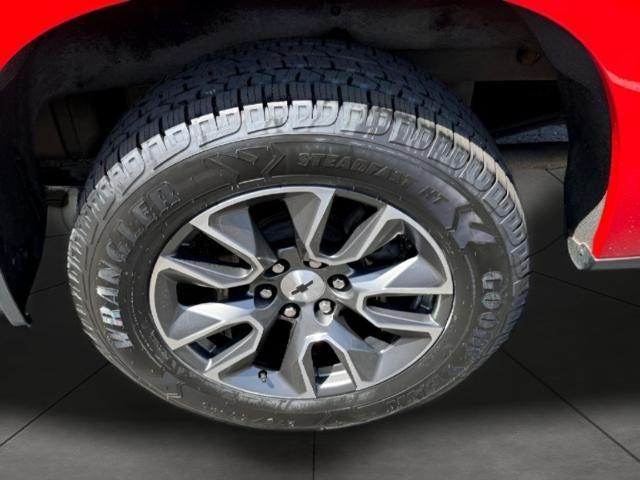 2022 Chevrolet Silverado 1500 4WD Crew Cab 147 RST