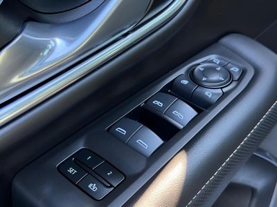 2024 GMC Yukon 4WD 4dr SLT