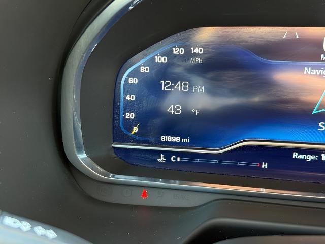 2022 Chevrolet Suburban 4WD 4dr Premier