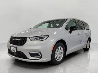 2024 Chrysler Pacifica Touring L FWD