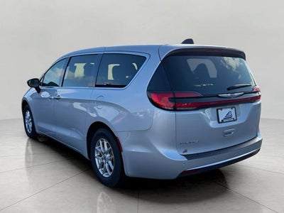 2024 Chrysler Pacifica Touring L FWD