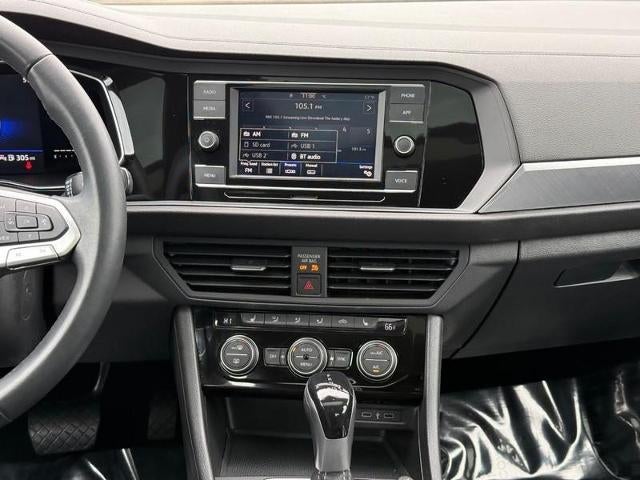 2022 Volkswagen Jetta SE Auto