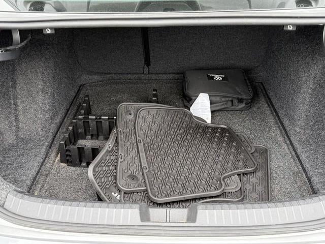 2022 Volkswagen Jetta SE Auto