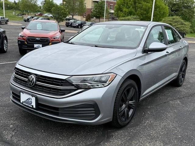 2022 Volkswagen Jetta SE Auto