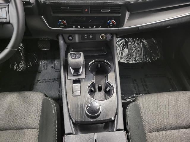 2025 Nissan Rogue AWD SV