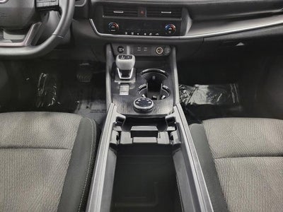 2025 Nissan Rogue AWD SV