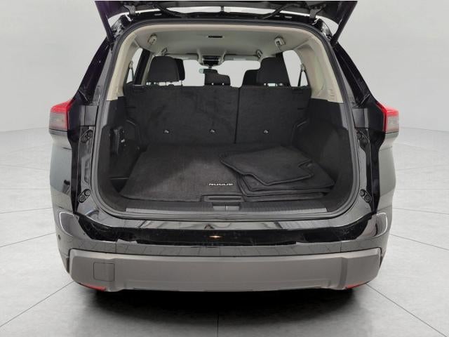 2025 Nissan Rogue AWD SV