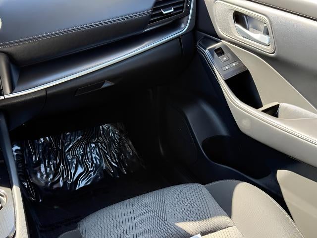 2025 Nissan Rogue AWD SV