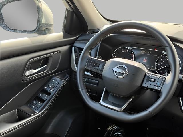 2025 Nissan Rogue AWD SV