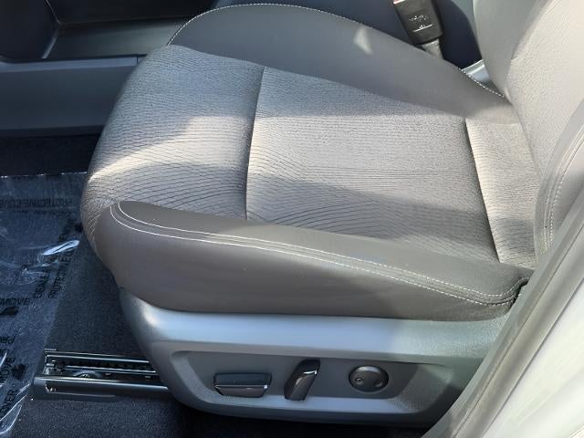 2025 Nissan Rogue AWD SV