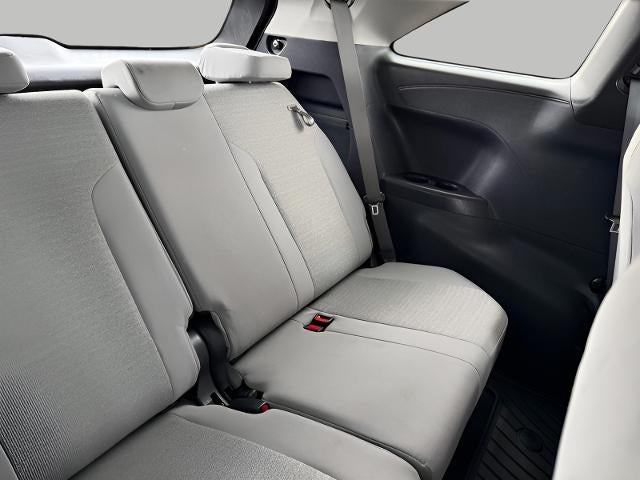 2025 Toyota Sienna LE FWD 8-Passenger