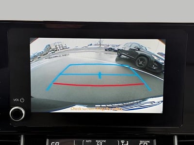 2025 Toyota Sienna LE FWD 8-Passenger