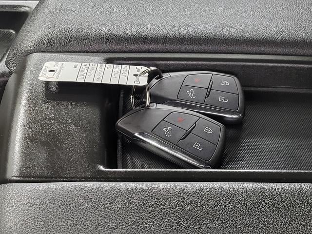 2025 Chevrolet Silverado 2500 HD 4WD REG CAB 142 WORK TRUCK **REMOTE KEYLESS ENTRY**APPLE CARPLAY/ANDROID AUTO**EXPRESS TAILGATE DRO