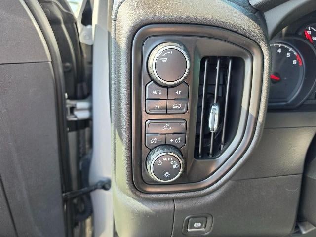 2023 Chevrolet Silverado 1500 4WD Crew Cab 147 Custom