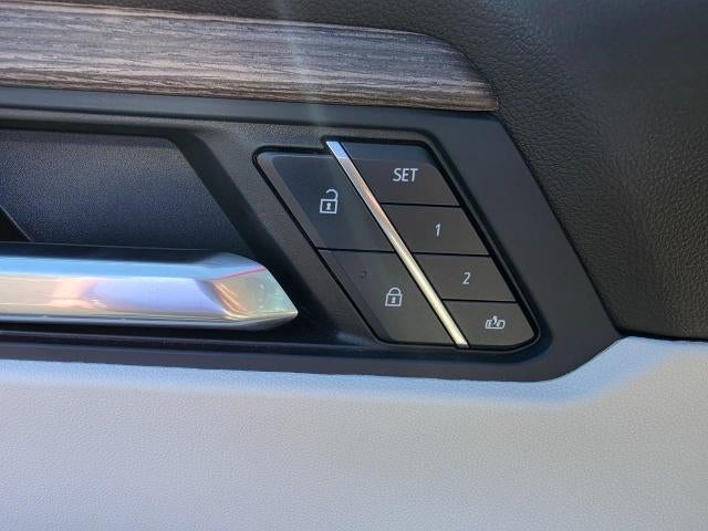 2024 GMC Acadia AWD 4dr Denali