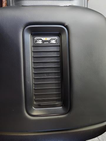 2019 Chevrolet Tahoe 4WD 4DR PREMIER **ADAPTIVE CRUISE CONTROL**HEADS-UP DISPLAY**TRI-ZONE HEATING AND COOLING**