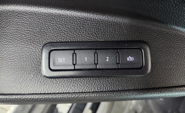 2020 Chevrolet Tahoe 4WD 4DR PREMIER **ADAPTIVE CRUISE CONTROL**HEADS-UP DISPLAY**TRI-ZONE HEATING AND COOLING**