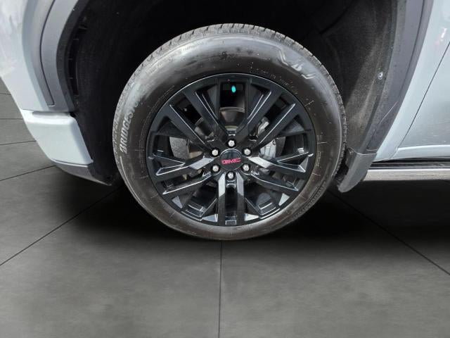 2024 GMC Sierra 1500 4WD Crew Cab 147 Denali