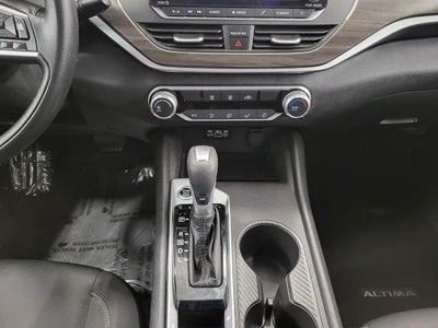 2025 Nissan Altima SV FWD