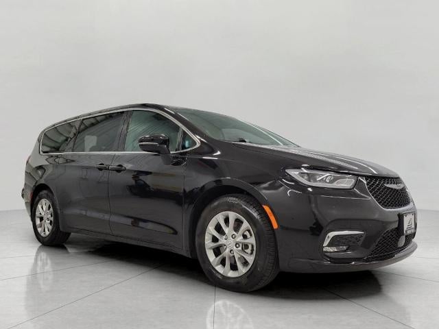 2026 Chrysler Pacifica Limited FWD