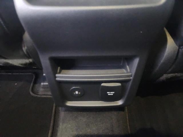 2024 Ford Edge TITANIUM AWD **HANDS FREE LIFTGATE**WIRELESS CHARGING PAD**RAIN-SENSING WIPERS**