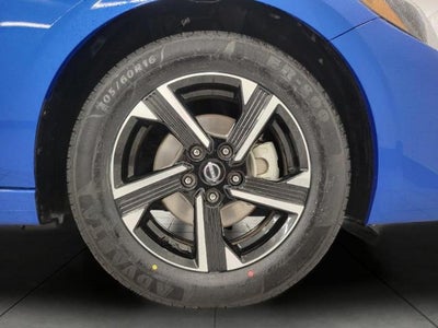 2025 Nissan Sentra SV CVT