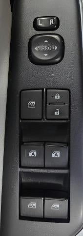 2016 Toyota Camry 4dr Sdn I4 Auto LE