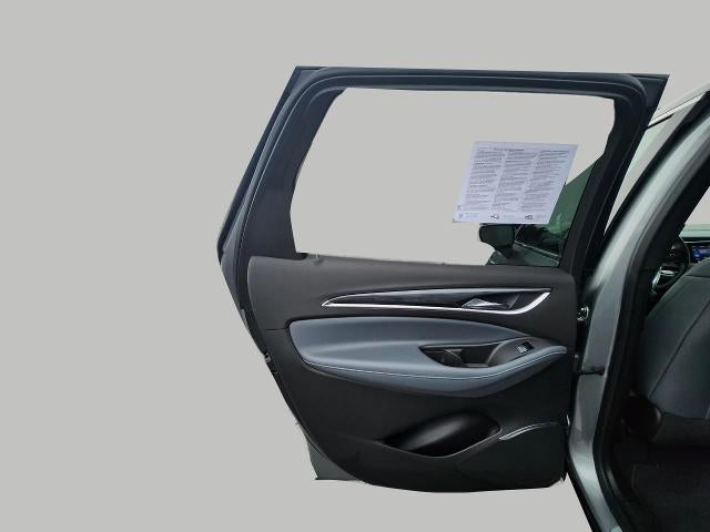 2023 Buick Enclave AWD 4DR ESSENCE **GARAGE DOOR TRANSMITTER**HEATED FRONT SEATS**DUAL ZONE CLIMATE CONTROL**