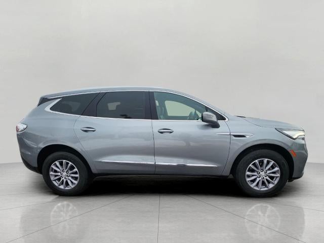 2023 Buick Enclave AWD 4DR ESSENCE **GARAGE DOOR TRANSMITTER**HEATED FRONT SEATS**DUAL ZONE CLIMATE CONTROL**