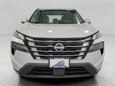 2025 Nissan Rogue AWD SV