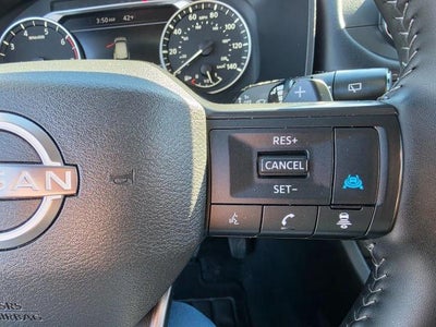 2025 Nissan Rogue AWD SV