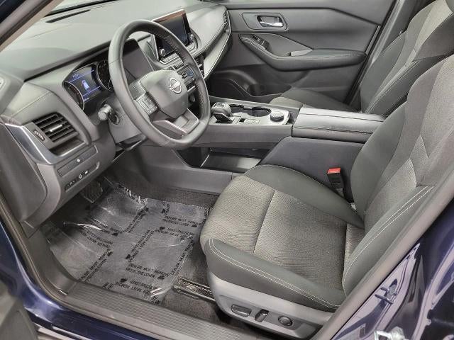 2025 Nissan Rogue AWD SV