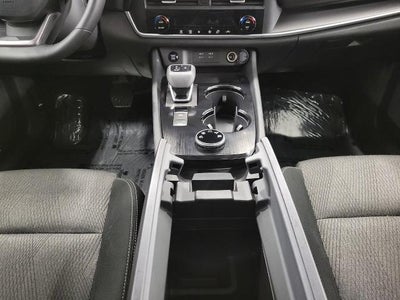 2025 Nissan Rogue AWD SV